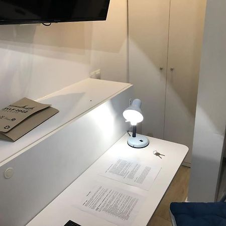 Tesorito, Estudio Individual En Malasana, Bajo Pequeno En Calle Del Tesoro Apartment Madrid Ngoại thất bức ảnh